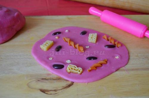 Тесто для лепки своими руками. Лепка для малышей 1-2 лет или развивающие игры с тестом