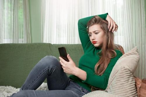 Как сообщить о беременности по смс. Смс я беременна - сообщи об этом оригинально!