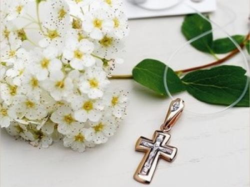 Как выбрать подарок для крестного и крестной, если ребенок еще очень мал. Что должны подарить на Крестины мальчика крестные?