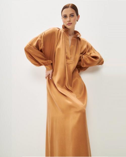 Можно ли дарить личные вещи, такие, как украшения или одежда. Можно ли дарить одежду женщине? Размышляем о подарке для вашей половинки