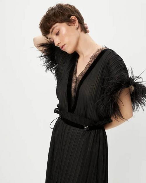 Можно ли дарить личные вещи, такие, как украшения или одежда. Можно ли дарить одежду женщине? Размышляем о подарке для вашей половинки