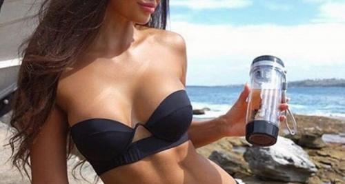 Асимметричные купальники 2021. Купальники 2021: лучшие модели и тенденции этого года