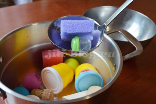 Развивающие игры для детей от 1 года. Осваивать орудийные действия