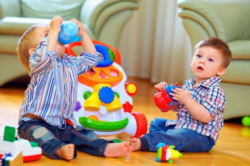 Развитие ребёнка 2-3 лет. Физическое развитие ребенка в 2 года 01 Развитие ребёнка 2-3 лет. Физическое развитие ребенка в 2 года 01