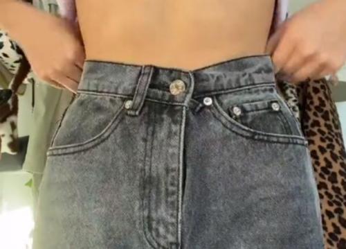 Как уменьшить джинсы в талии лайфхак. Чуть великоваты: как уменьшить талию джинсов без ремня и шитья