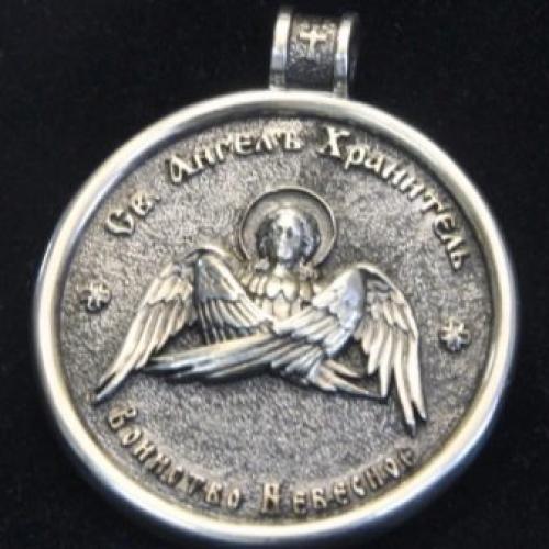 Что подарить на крестины мальчику от крёстной. Особенности выбора 04