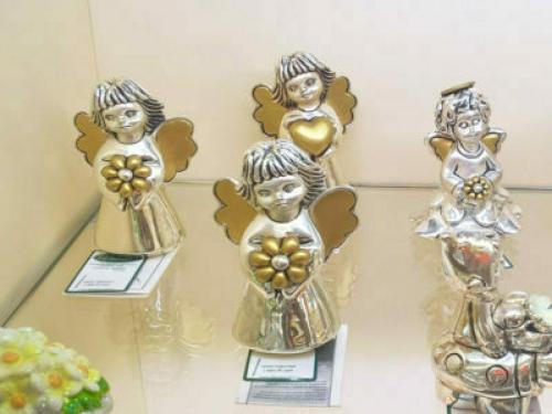 Что дарят на крестины. Что дарить на крестины