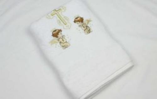 Что дарит крестная мама на крестины девочке. Подарки от крестной мамы