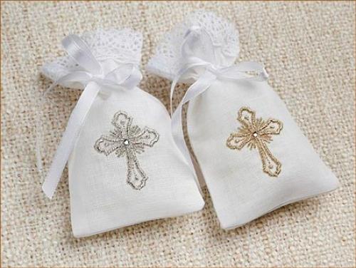 Оригинальный подарок на крестины. Что дарят на крещение — ТОП 15 традиционных подарков для ребенка от крестных мамы и папы