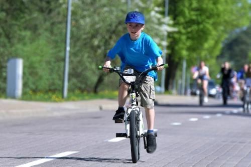 Что подарить крестнику на день рождения. Что подарить на 10 лет: подарки сыну, внуку, другу