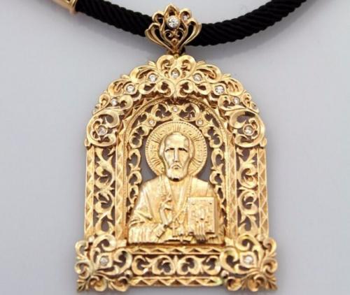 Подарок крестным родителям. Лучшие варианты подарков от родителей крестным