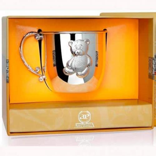 Оригинальный подарок на крестины. Что дарят на крещение — ТОП 15 традиционных подарков для ребенка от крестных мамы и папы