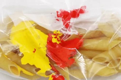 Как покрасить макароны для поделок гуашью. Как покрасить макароны?
