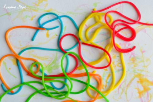 Как покрасить рис для сенсорной коробки. Как покрасить рис и другие крупы пищевыми красителями для детского творчества и сенсорных коробочек