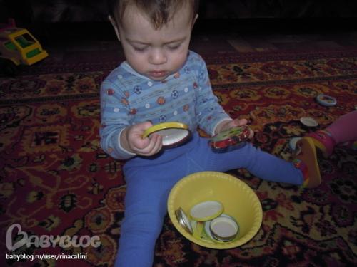 Чем занять ребенка в год форум. Чем занять годовалых непосед?