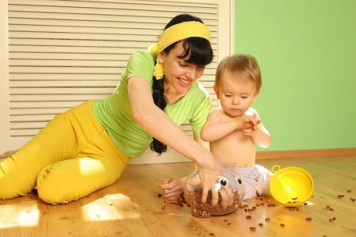 Развивающие игры для детей 1 года в домашних условиях. Я играю сам!