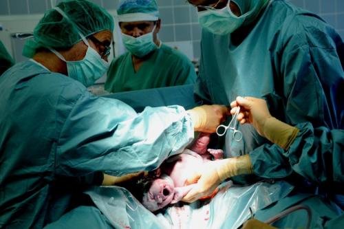 Как изменится температура тела после беременности. Температура после родов