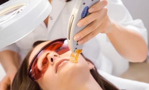 После эпиляции диодным лазером волосы выпадают через сколько. Как быстро тело становится гладким после процедуры, в зависимости от типа лазера? 01