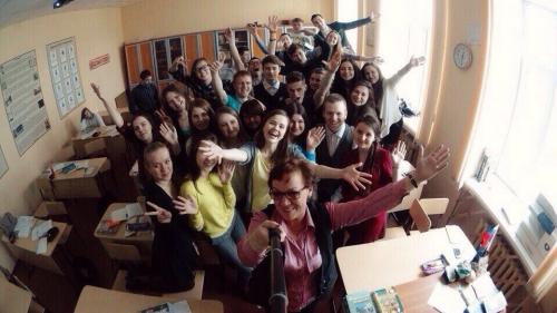 Что можно сделать, чтобы сделать поздравление с Днем учителя особенным. Как поздравить учителей с Днем Учителя оригинально?