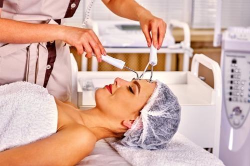 Ботулинотерапия лица, что это. Процедура быстрой красоты: ботулинотерапия + контурная пластика 04