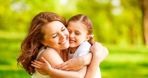 Какие стихи вы считаете наиболее трогательными на День матери