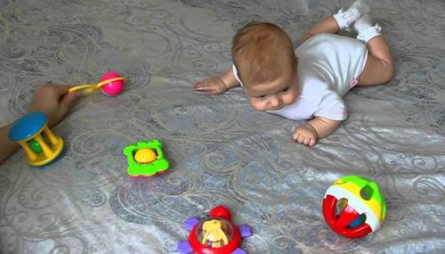 Развивающие игры для детей 2 лет из подручных средств. Развивашки для детей от 1 года своими руками из подручных материалов