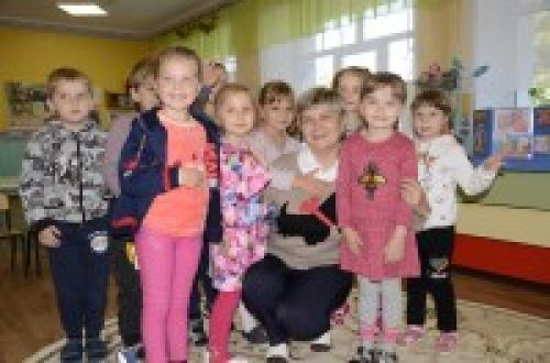 Игры для детей 4 лет дома и на улице. Подвижные игры для детей 3-4 лет 08