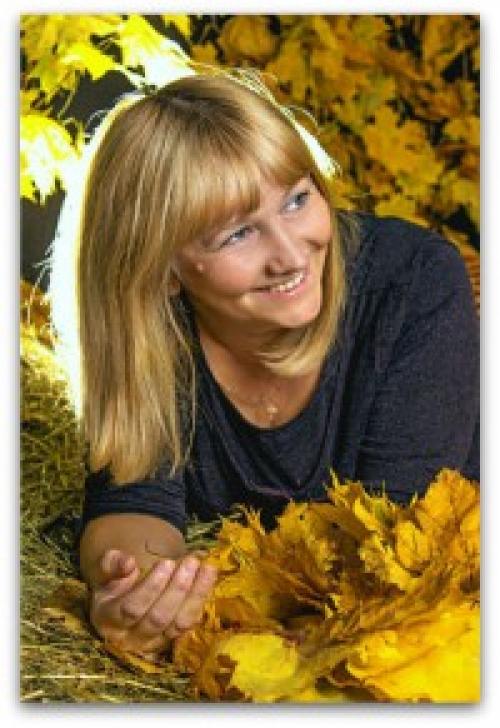 Подвижные игры для детей от 2 до 3 лет дома. Солнечный зайчик 03