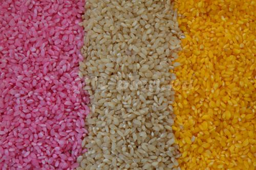 Как покрасить рис для сенсорной коробки.  Сенсорные коробки с крупой