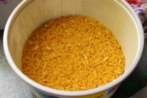 Как покрасить рис в черный цвет. Как покрасить рис для детских поделок и творчества