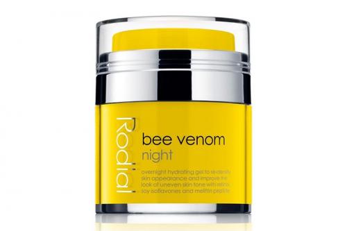 Какие другие вещества можно использовать вместе с молочной кислотой для улучшения кожи лица. Ретинол (Retinol) не дружит с…