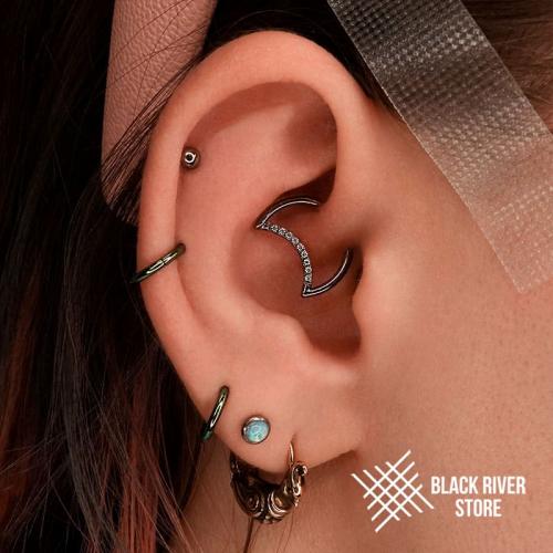 Как долго заживает прокол в ухе. Пирсинг уха