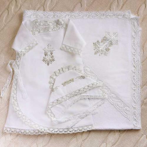 Крестильная одежда для мальчика. Крестильные наборы для мальчиков: из чего состоят и что лучше