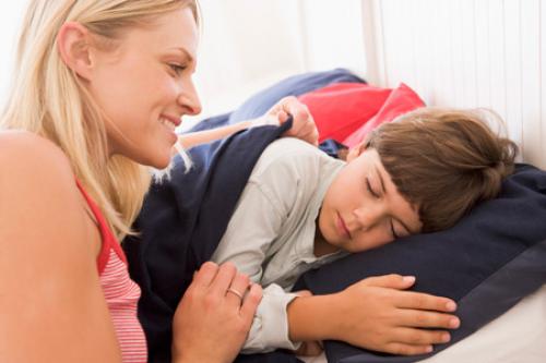 Как поддерживать комфорт ребенка во время высокой температуры. Как ухаживать за ребенком с высокой температурой