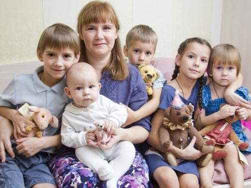 Ежемесячное пособие на ребенка малообеспеченным семьям до 3 лет. Пособия на ребенка для малообеспеченной семьи в 2023 году