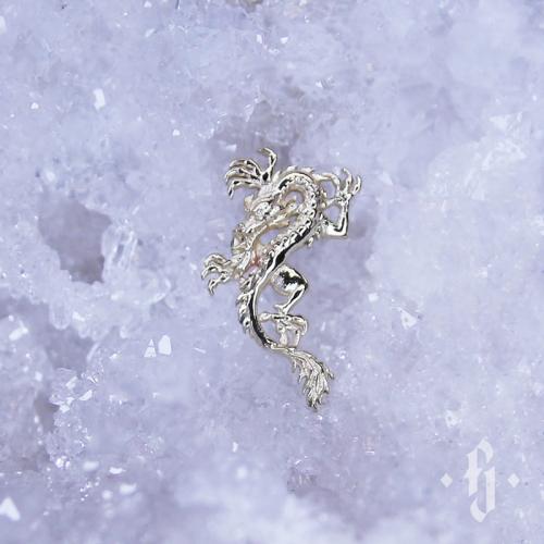 Тетрациклиновая мазь после прокола ушей. Правильный уход за пирсингом