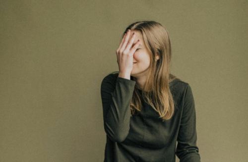 Как проверить, чтобы поздравление не показалось обидным или неуместным. Как не надо поздравлять женщин с 8 Марта: топ кринжовых фраз и поступков