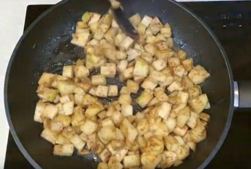 Пирог из слоеного теста с яблоками. Пирог с яблоками из слоеного теста. Пошаговые рецепты приготовления в духовке