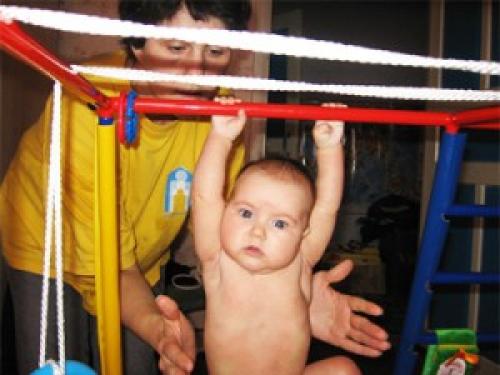 Чем занять ребенка в 2 года на улице. Чем заняться с ребенком 1,5-2 года на улице летом?