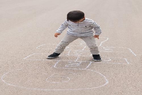 Топ-10 творческих идей, как развлечь ребенка в 4 года Топ-10 творческих идей, как развлечь ребенка в 4 года